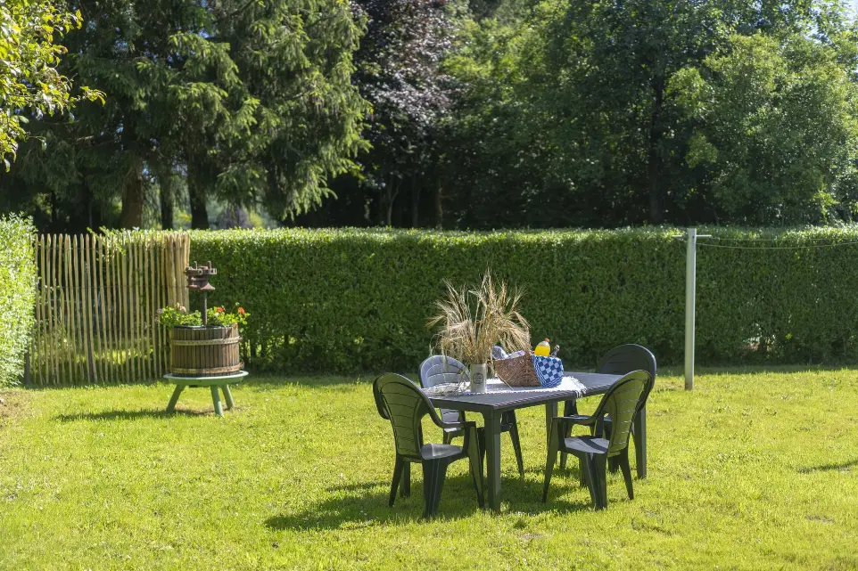 Jardin - gîte La Blanche Epine Momignes